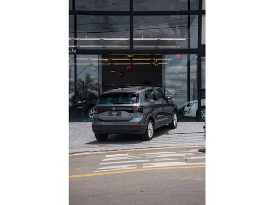 VOLKSWAGEN T-CROSS 1.0 200 TSI TOTAL FLEX AUTOMÁTICO